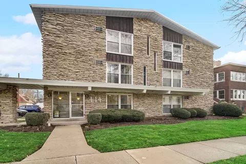 414 S Scoville Ave #23, Oak Park, IL 60302