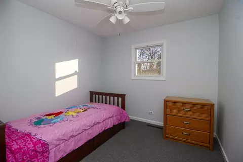 5901 Stuart Ln, Oak Forest, IL 60452 photo 8
