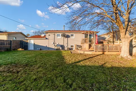 5901 Stuart Ln, Oak Forest, IL 60452 photo 21