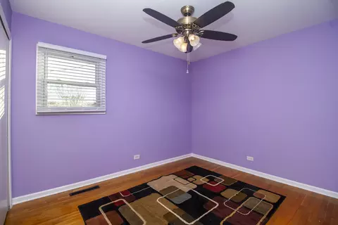 5901 Stuart Ln, Oak Forest, IL 60452 photo 9