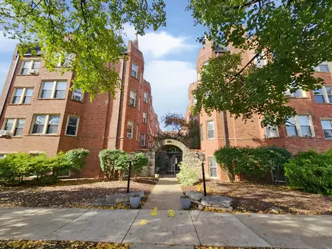 4124 N Kedvale Ave #300, Chicago, IL 60641