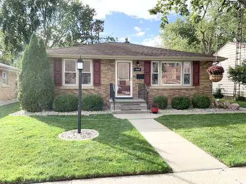 509 N Cleveland Ave, Bradley, IL 60915