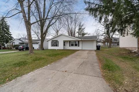 2313 Rainbow Ave, Bloomington, IL 61704 photo 2