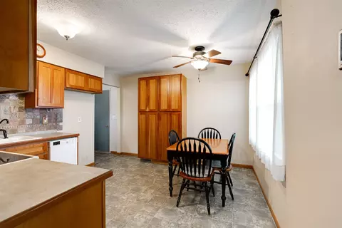 2313 Rainbow Ave, Bloomington, IL 61704 photo 7