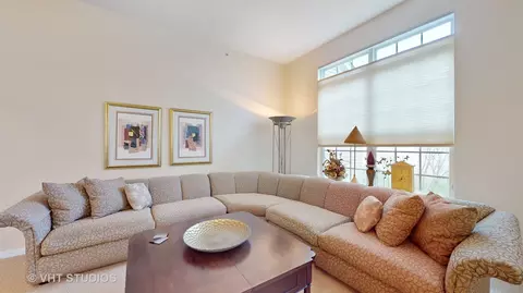 5762 River Birch Dr, Hoffman Estates, IL 60192 photo 17
