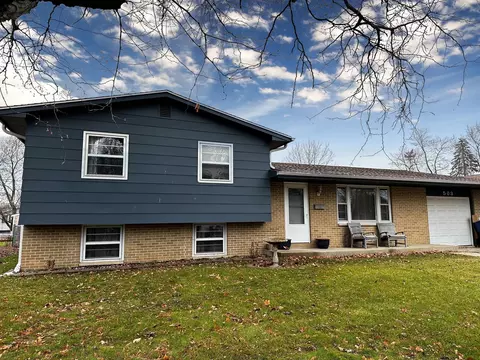 503 Ball Ave, Dekalb, IL 60115