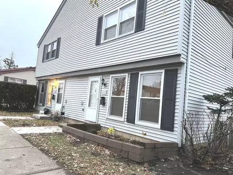 1737 Queensbury Cir #5951, Hoffman Estates, IL 60169