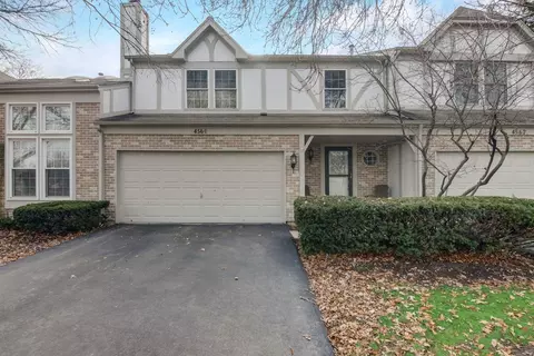 4560 N Sapphire Dr, Hoffman Estates, IL 60192