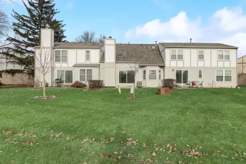 4560 N Sapphire Dr, Hoffman Estates, IL 60192 photo 25