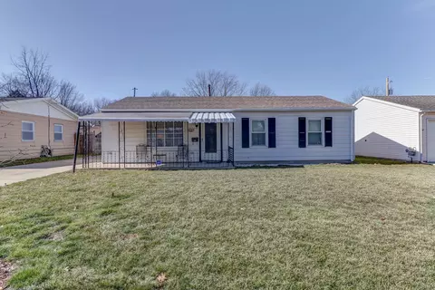 1101 N Highlands Dr, Urbana, IL 61801