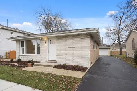 5611 W 81st Pl, Burbank, IL 60459