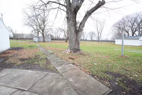 429 N 2nd St, Chenoa, IL 61726 photo 20