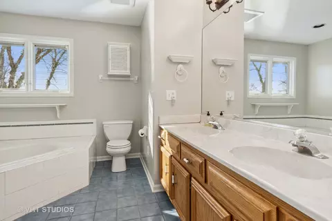 13344 Round Barn Rd, Plainfield, IL 60585 photo 9