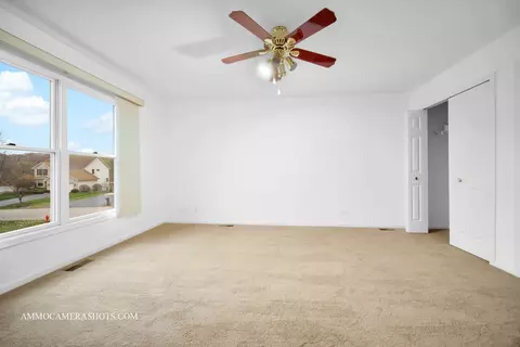 5330 Fox Path Ln, Hoffman Estates, IL 60192 photo 23