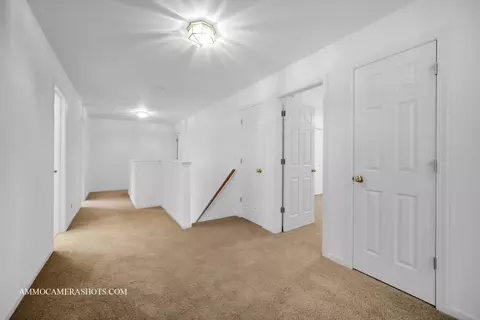 5330 Fox Path Ln, Hoffman Estates, IL 60192 photo 16