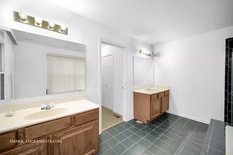 5330 Fox Path Ln, Hoffman Estates, IL 60192 photo 22