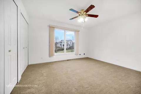 5330 Fox Path Ln, Hoffman Estates, IL 60192 photo 24