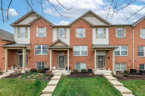 475 Conservatory Ln, Aurora, IL 60502