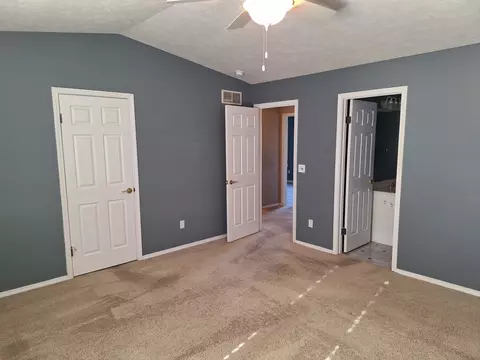 1320 Beacon Hill Ct, Normal, IL 61761 photo 31
