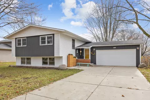 1519 Jewel Ave, Saint Charles, IL 60174