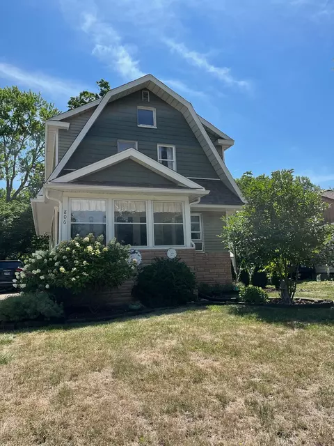 806 S Webber St S, Urbana, IL 61801