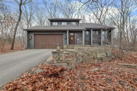 3 N284 Klein Rd, West Chicago, IL 60185