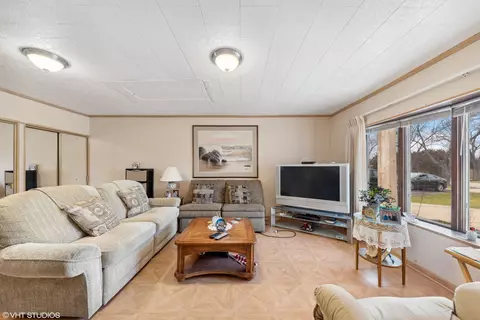 735 Jamison Ln, Hoffman Estates, IL 60169 photo 11