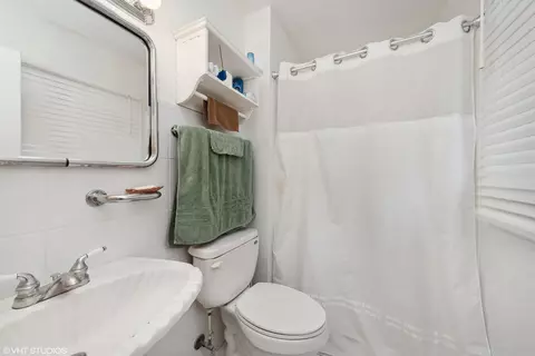 735 Jamison Ln, Hoffman Estates, IL 60169 photo 15