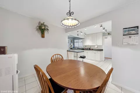 735 Jamison Ln, Hoffman Estates, IL 60169 photo 8