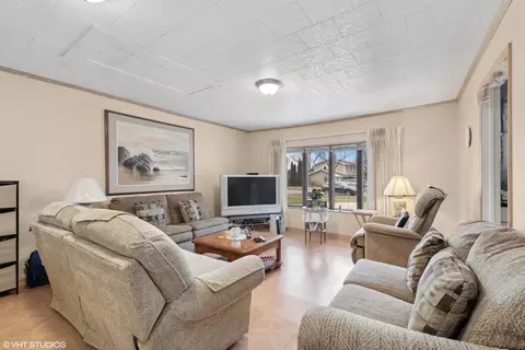 735 Jamison Ln, Hoffman Estates, IL 60169 photo 12