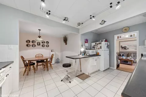 735 Jamison Ln, Hoffman Estates, IL 60169 photo 9