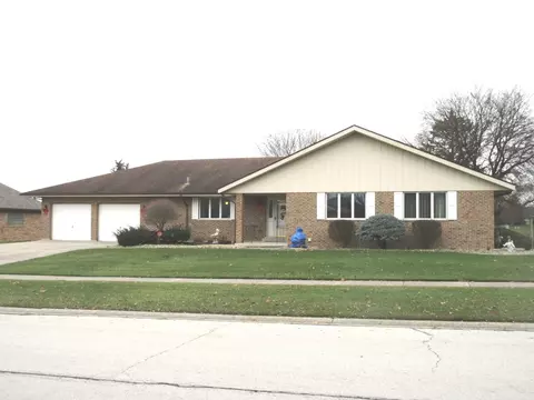 342 Miller St, Beecher, IL 60401