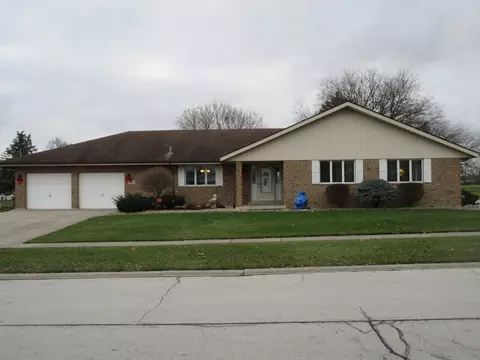 Exterior - 342 Miller St, Beecher, IL 60401 photo 7 of 10
