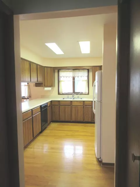 Kitchen - 342 Miller St, Beecher, IL 60401 photo 1 of 3