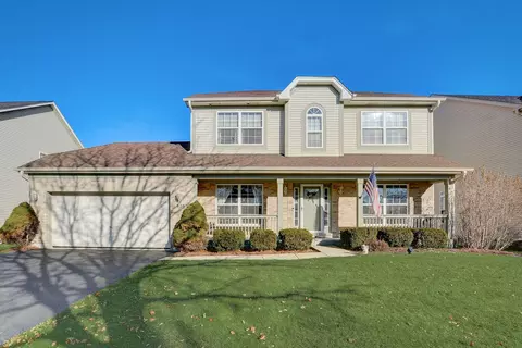 626 Manhattan Cir, Oswego, IL 60543
