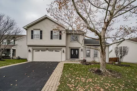 1995 Colonial St, Aurora, IL 60503