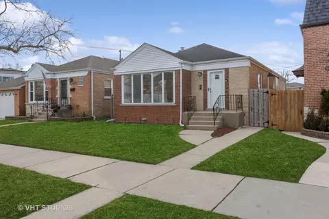 6064 N Tripp Ave, Chicago, IL 60646
