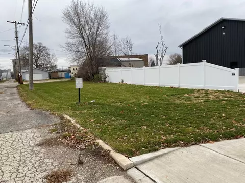 0 Laharpe St, Lasalle, IL 61301