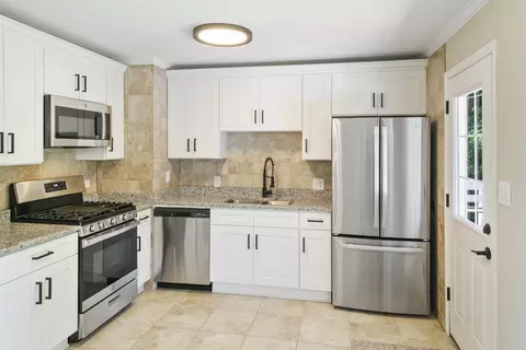 4121 Johnsburg Rd, Johnsburg, IL 60051 photo 3