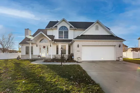 801 Sedgegrass Dr, Champaign, IL 61822