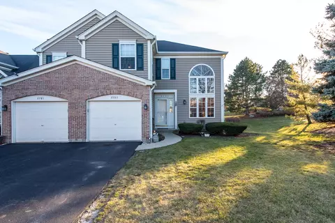 6785 Nantucket Ct, Gurnee, IL 60031