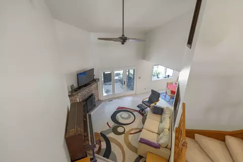 1682 Pebble Beach Dr, Hoffman Estates, IL 60169 photo 11