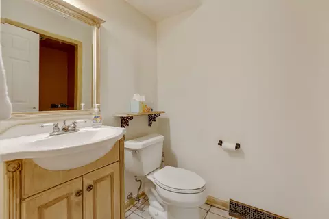 1682 Pebble Beach Dr, Hoffman Estates, IL 60169 photo 15