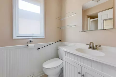 1682 Pebble Beach Dr, Hoffman Estates, IL 60169 photo 18