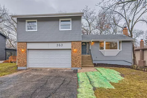 363 Kim Trl, Lake Zurich, IL 60047