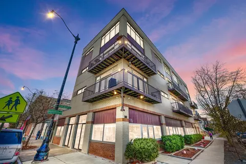 3069 W Armitage Ave #1S, Chicago, IL 60647