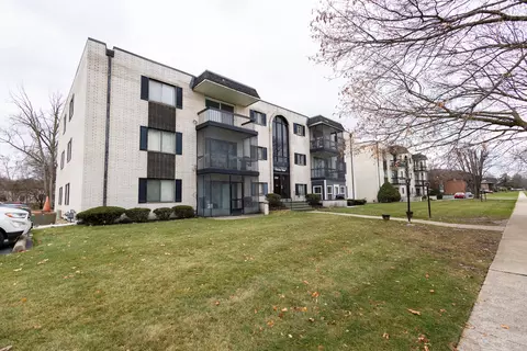 5707 129th St #1D, Crestwood, IL 60445
