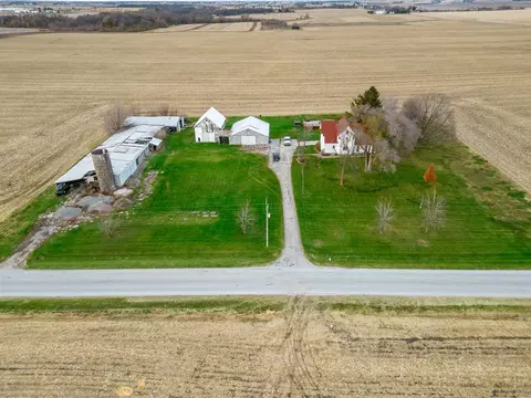 14239 E Six Mile Grove Rd, Grant Park, IL 60940