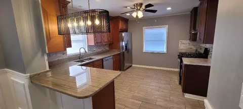 49 E 83rd St, Chicago, IL 60619 photo 8