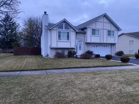 10 Willow Rd, Matteson, IL 60443 photo 2